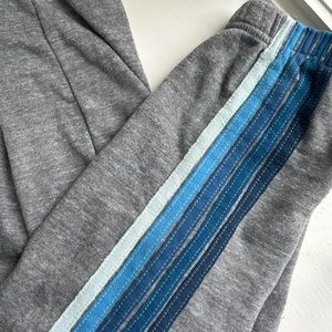 Aviator nation - 5 Stripe sweatpants heather gray // blue stripe // kids size 10